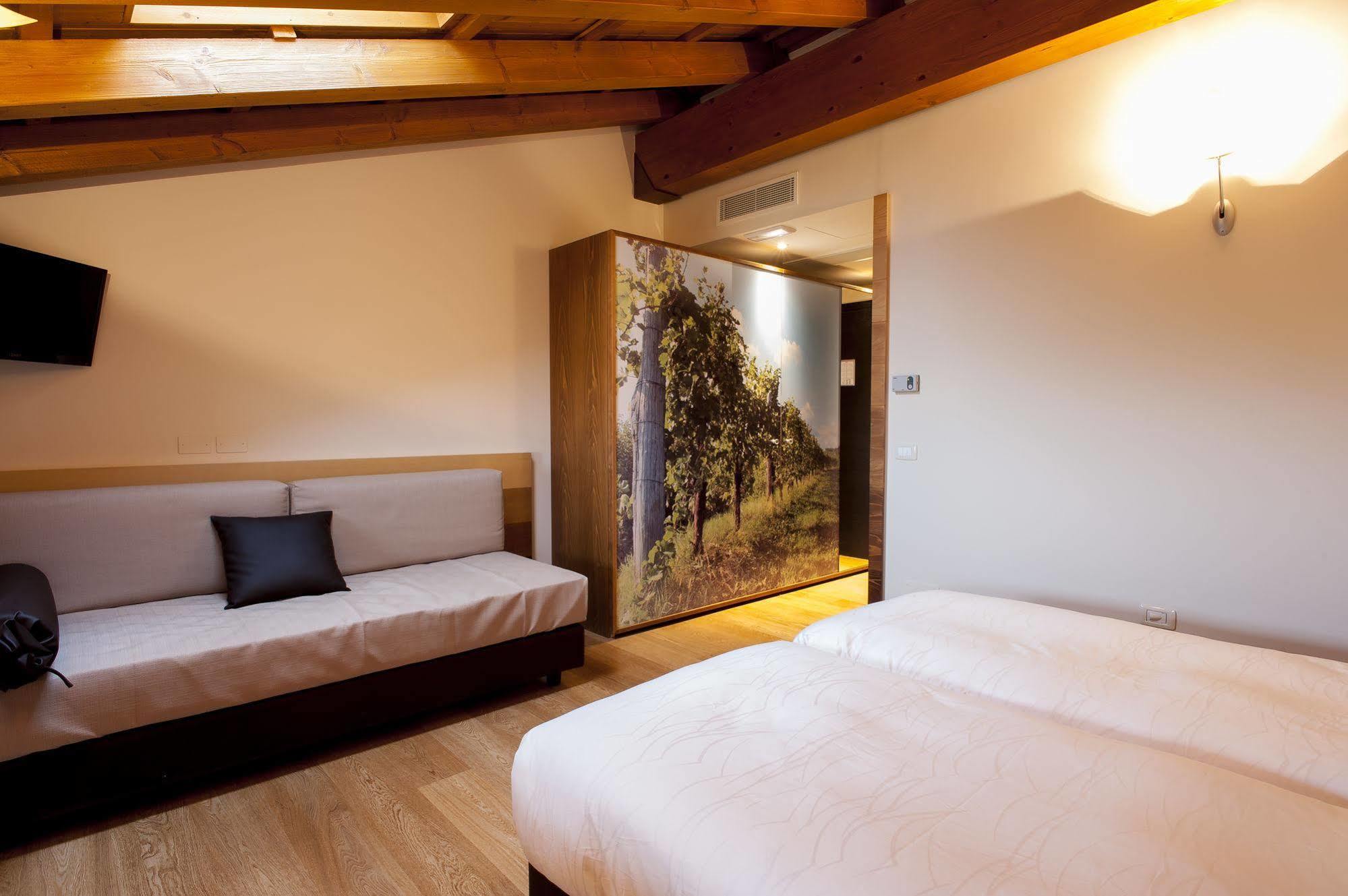 Elliot Osteria E Dormire In Collina Манцано Экстерьер фото